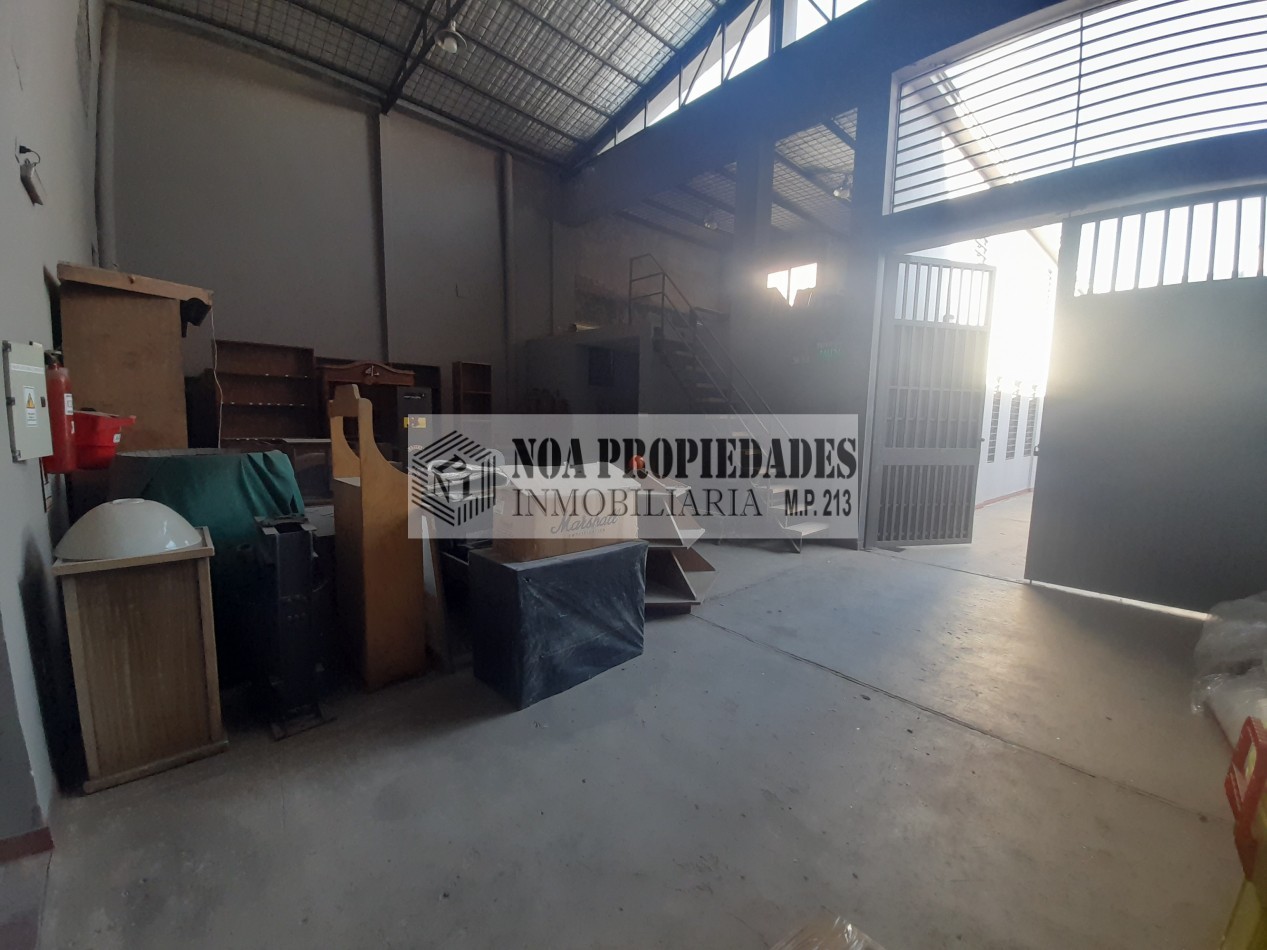 Deposito 450 m2 en Chiclana 176