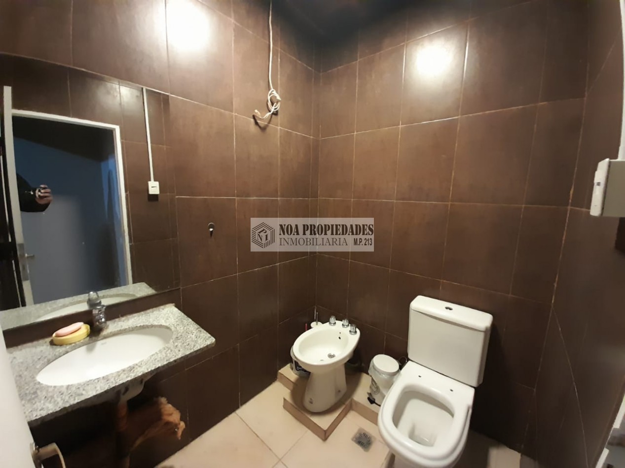 CASA EN EL CORTE YERBA BUENA CON PILETA DE TRES DORMITORIOS