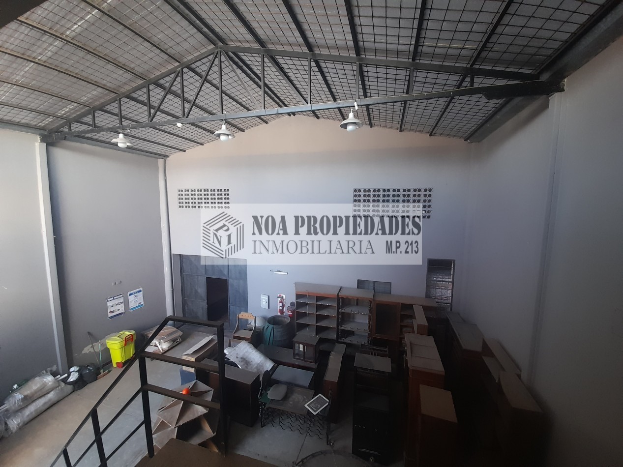Deposito 450 m2 en Chiclana 176