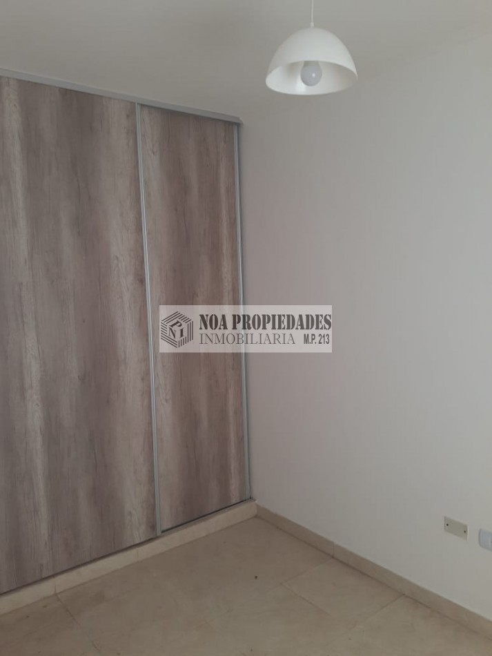 DUPLEX CON PILETA DE 3 DORMITORIOS EN BARRIO SHOENSTAT EN VILLA CARMELA
