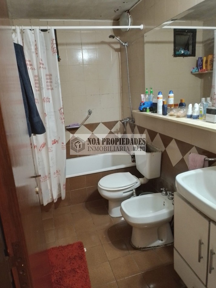 DEPARTAMENTO 4 DORMITORIOS EN PB CON FONDO PROPIO EN AVENIDA BELGRANO Y CAMINO DEL PERU