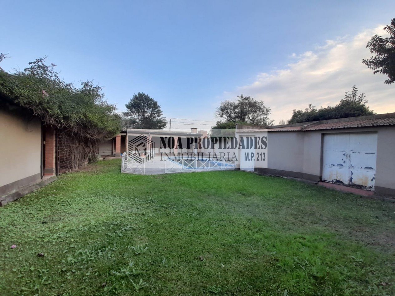 CASA EN YERBA BUENA CON PILETA DE 4D EN CALLE PERU AL 1400