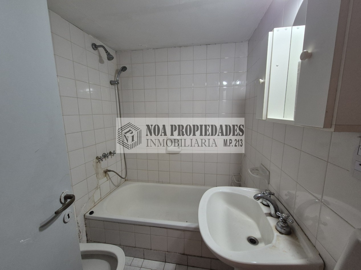 DEPARTAMENTO UN DORMITORIO FRENTE  A TRIBUNALES APTO VIVIENDA U OFICINA