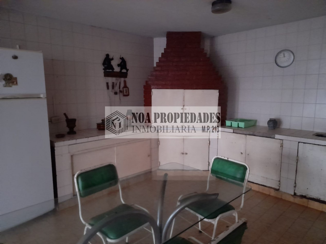 CASA ESQUINA EN MONTEAGUDO Y PERU OPORTUNIDAD