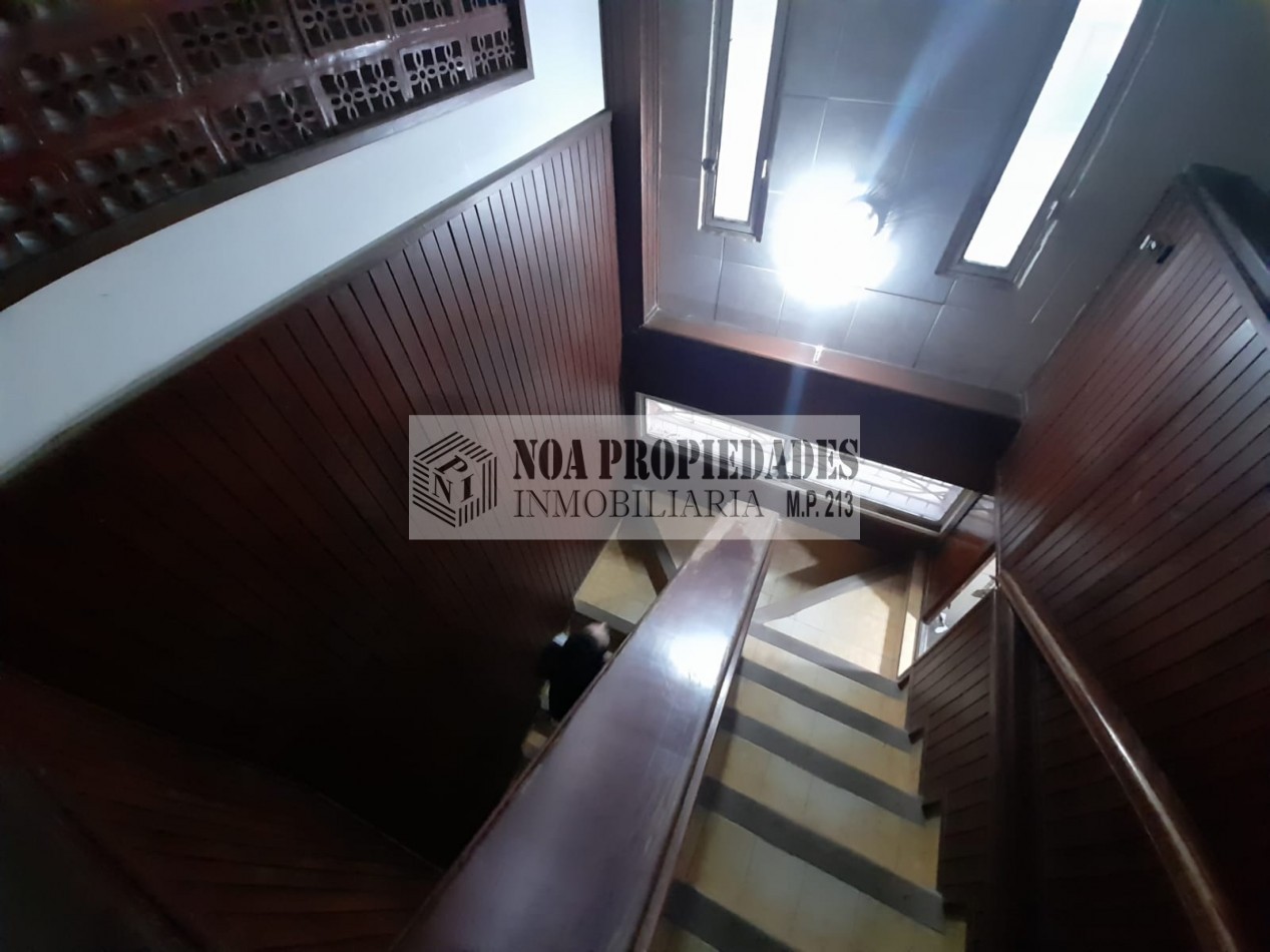 CASA ESQUINA EN MONTEAGUDO Y PERU OPORTUNIDAD
