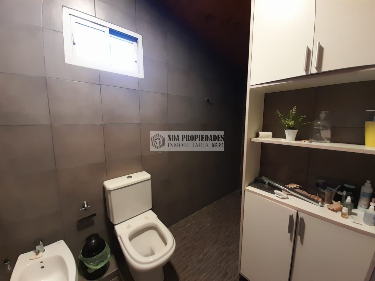 CASA EN EL CORTE YERBA BUENA CON PILETA DE TRES DORMITORIOS
