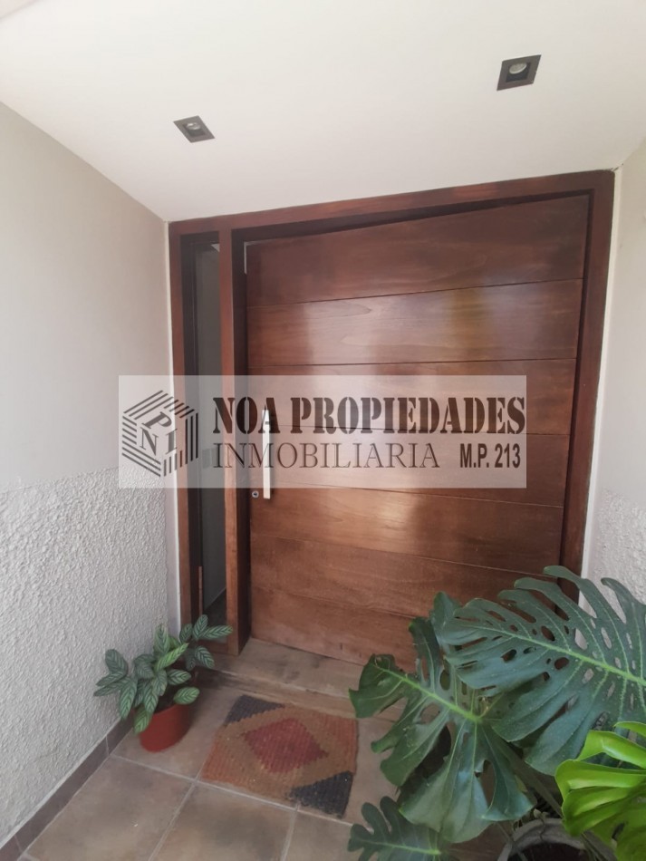 CASA 3 DORMITORIOS ZONA CARREFOUR CATAMARCA AL 1.100
