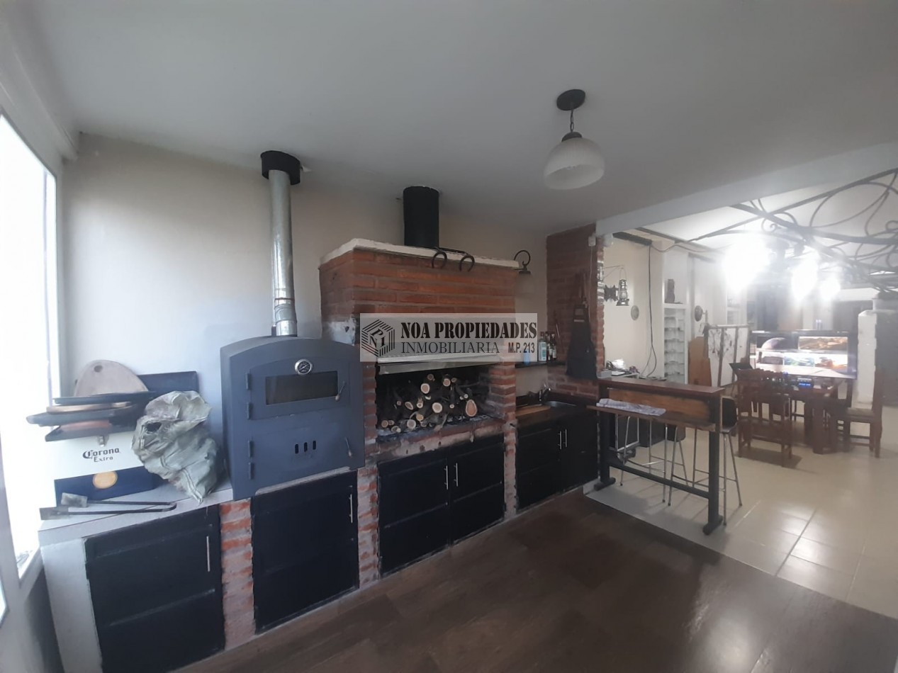 CASA DE 4D EN CRISOSTOMO 2700 A UNA CUADRA DE AVENIDA MATE DE LUNA