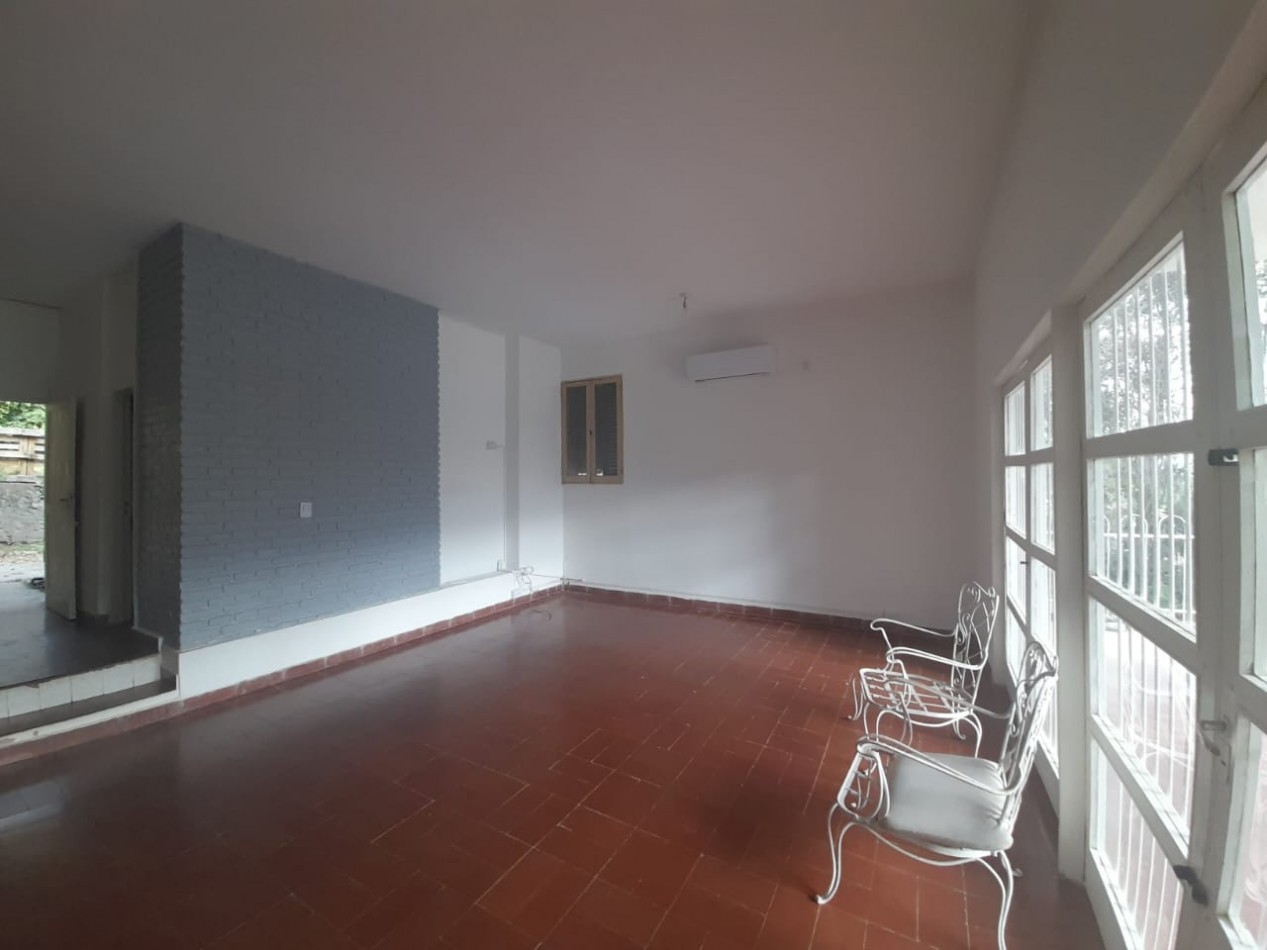 CASA 3 DORMITORIOS CON PILETA Y PARQUE EN EL CORTE YERBA BUENA