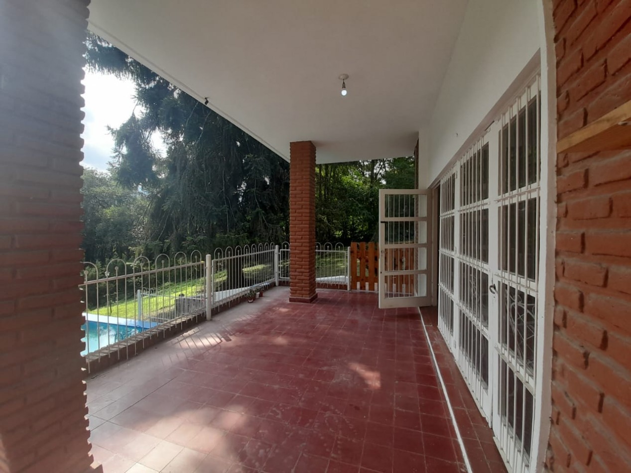 CASA 3 DORMITORIOS CON PILETA Y PARQUE EN EL CORTE YERBA BUENA