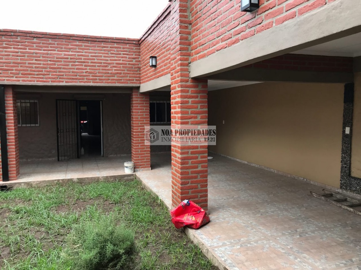HERMOSA CASA 2D EN BARRIO MIRADOR VILLA MARIANO MORENO CON ESCRITURA