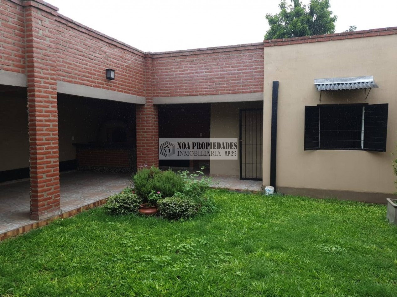 HERMOSA CASA 2D EN BARRIO MIRADOR VILLA MARIANO MORENO CON ESCRITURA