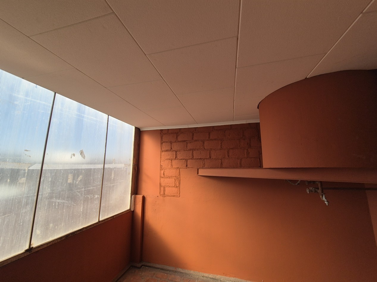 Duplex en alquiler 4 dormitorios, 6 ambientes para vivienda u oficinas