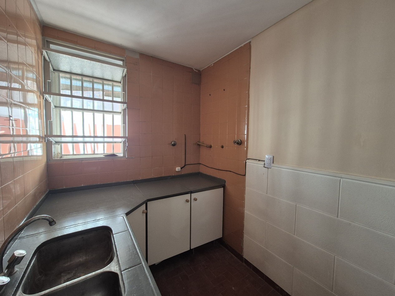 Duplex en alquiler 4 dormitorios, 6 ambientes para vivienda u oficinas