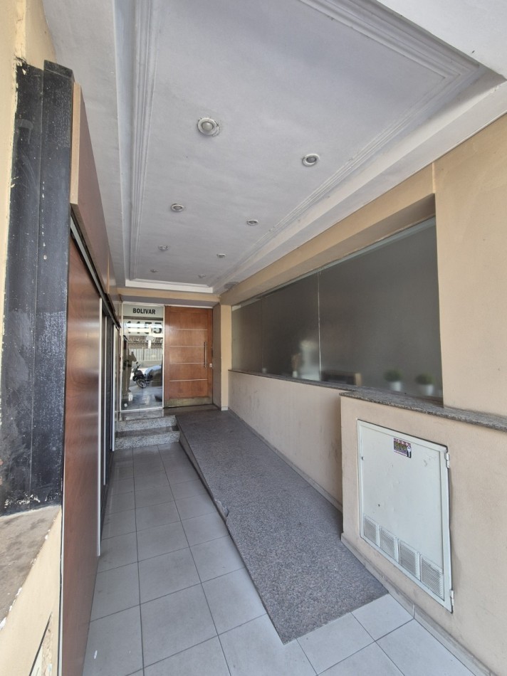 DEPARTAMENTO DE TRES DORMITORIOS PLANTA BAJA CON PATIO EN BOLIVAR 1155 A METROS PLAZA BELGRANO