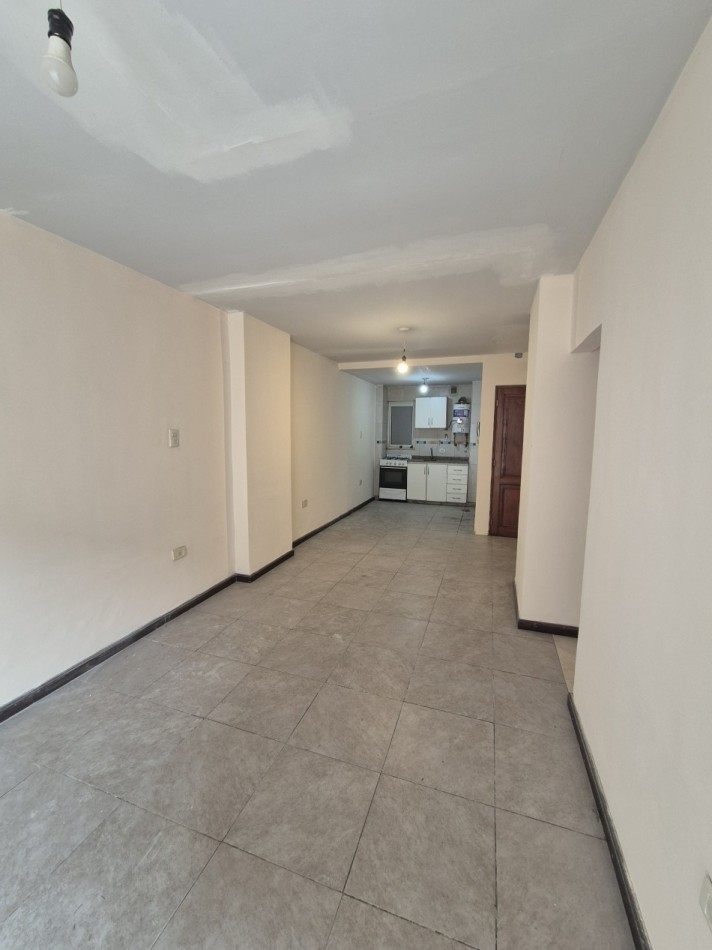DEPARTAMENTO DE TRES DORMITORIOS PLANTA BAJA CON PATIO EN BOLIVAR 1155 A METROS PLAZA BELGRANO