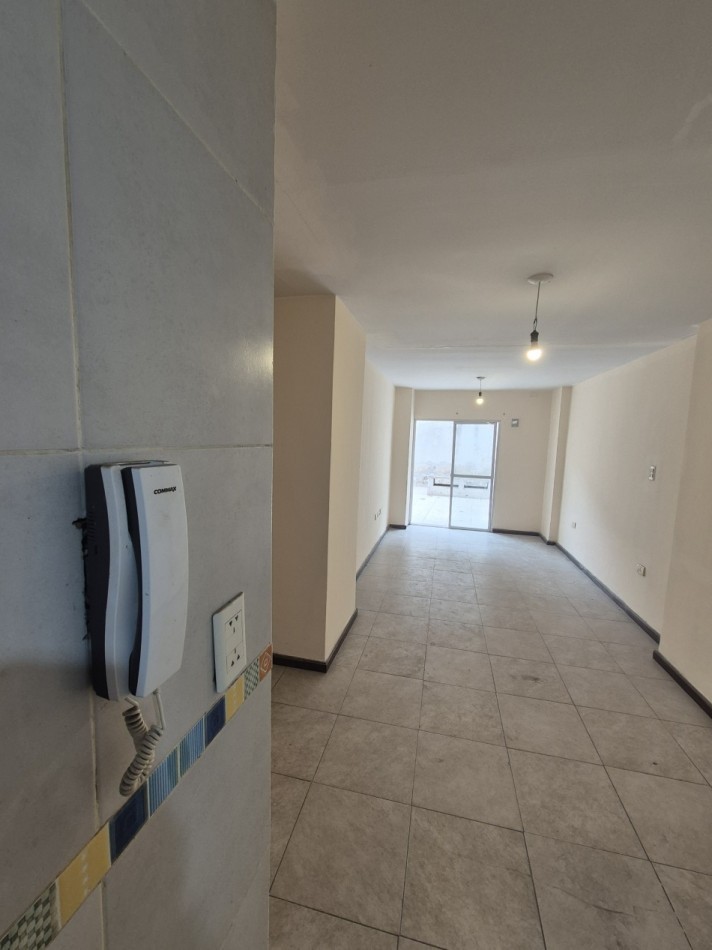 DEPARTAMENTO DE TRES DORMITORIOS PLANTA BAJA CON PATIO EN BOLIVAR 1155 A METROS PLAZA BELGRANO