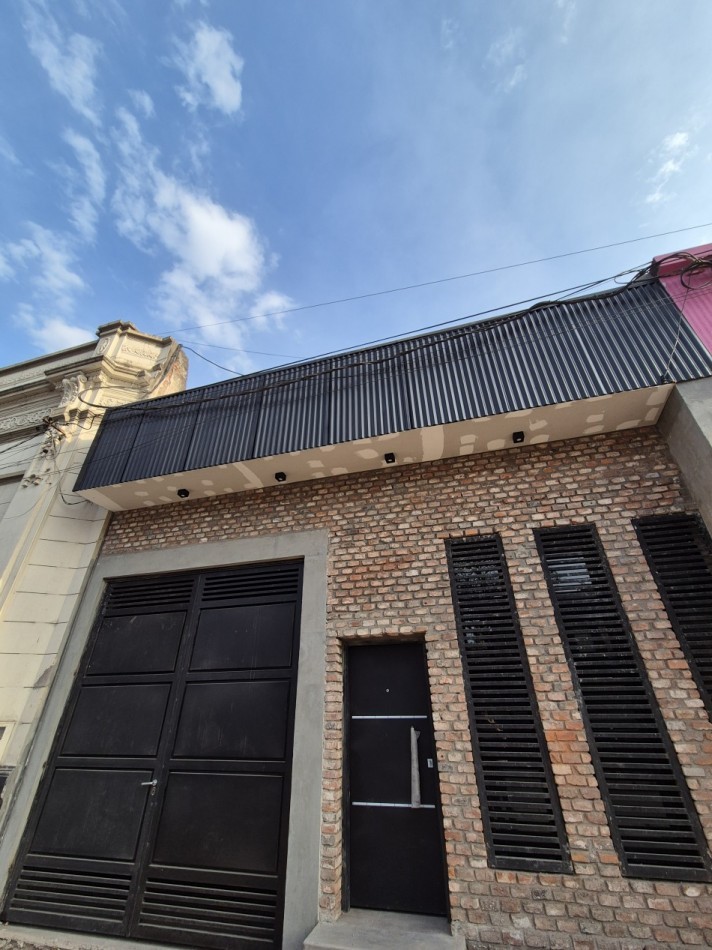 DEPOSITO A ESTRENAR CON OFICINAS EN AVENIDA SARMIENTO AL 1200