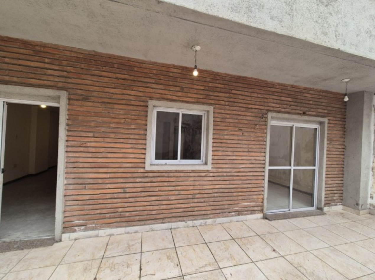 DEPARTAMENTO DE TRES DORMITORIOS PLANTA BAJA CON PATIO EN BOLIVAR 1155 A METROS PLAZA BELGRANO
