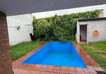 Casa de 4 dormitorios zona Parque Guillermina en Pasaje Gianelli 3.900