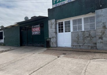 CASA CON LOCAL COMERCIAL EN BARRIO INDEPENDENCIA