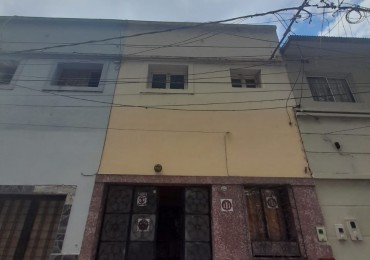 CASA A METROS DEL PARQUE AVELLANEDA EN MENDOZA 1573