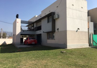CASA EN YERBA BUENA DE DOS DORMITORIOS EN BARRIO PROCREAR