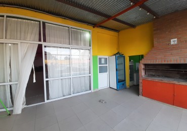 Salon de 500 m2 para deposito en Yerba Buena