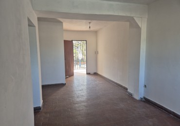Departamento de tres dormitorios en Avenida Belgrano al 2.800 apto credito 