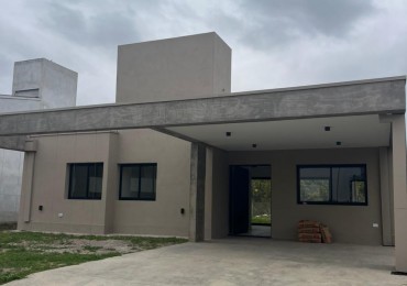 Casa a estrenar estilo moderno en Barrio Cerrado Alto Verde 3 Yerba Buena
