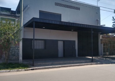 DEPOSITO DE 480 M2 EN EL CENTRO DE FAMAILLA CON ESCRITURA 