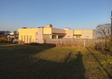 CASA DE 4D CON PILETA EN BARRIO CERRADO FINCAS DEL MANANTIAL EN LA RINCONADA, YERBA BUENA