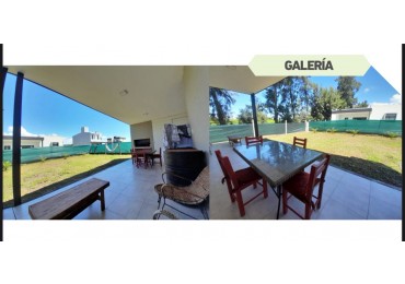 CASA DE UNA PLANTA EN COUNTRY PRADERAS DEL NOGAL 