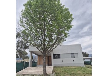 CASA A ESTRENAR APTA CREDITO EN BARRIO ALTOS DEL MANANTIAL EN LA RINCONADA YERBA BUENA