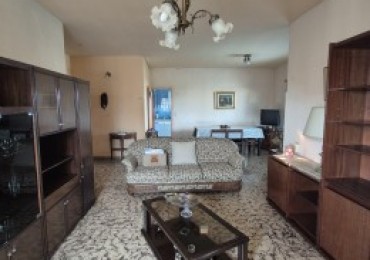 DEPARTAMENTO SEMIPISO DE TRES DORMITORIOS EN 24 DE SETIEMBRE Y LAS HERAS CON TERRAZA 