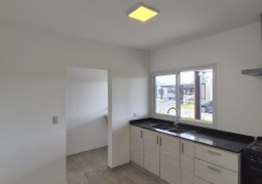 CASA APTA CREDITO 3 DORMITORIOS EN COUNTRY PRADERAS DEL NOGAL EN LOS NOGALES