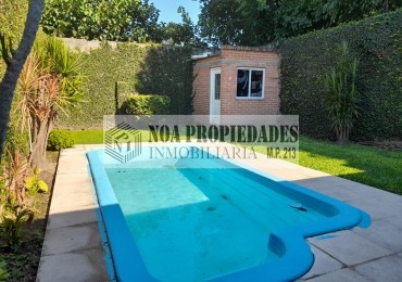 HERMOSA CASA EN 12 DE OCTUBRE AL 1300 CON PILETA