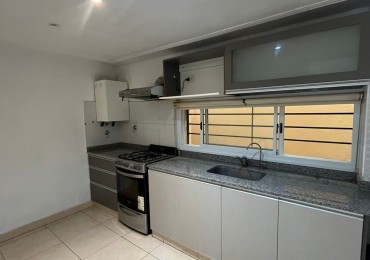 DUPLEX DE TRES DORMITORIOS CON DOS COCHERAS EN COMPLEJO CERRADO SIN EXPENSAS EN YERBA BUENA APTO CREDITO